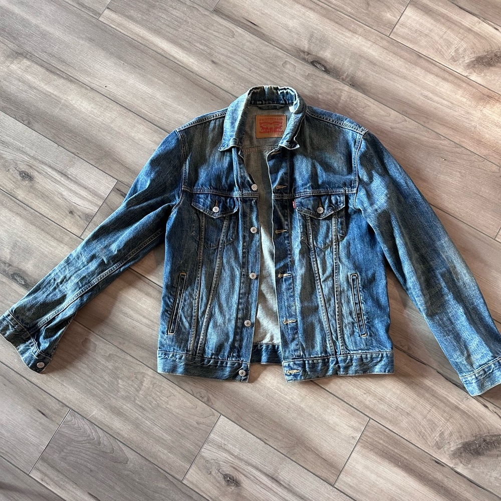 Levi’s type 3 predestressed jacket